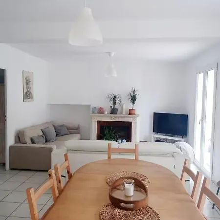 Vue Océan, Piscine Chauffée, Centre&plages à Pied Villa